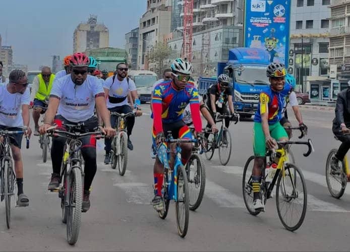 Miguel Masaïsaï lance la deuxième étape de Pedals for Peace