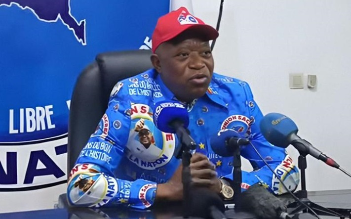Actualité politique : André Mbata appelle les sociétaires de l’ union sacrée de se mobiliser pour barrer la route à Joseph Kabila